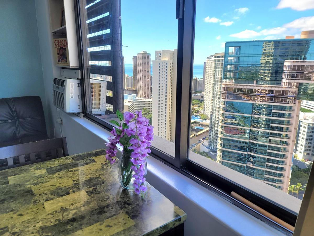 Waikiki Condo High Floor Views Beaches Convention Center Гонолулу Экстерьер фото